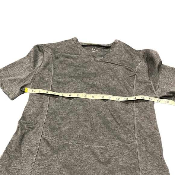 LALABU Men’s Dad Shirt for Baby Wearing in Gray size medium - Picture 7 of 12